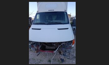 Camión IVECO en La Romana (Alicante)