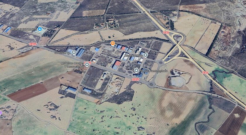 Lote de dos parcelas urbanas en Polígono Industrial Fuente Techada en Orgaz (Toledo) image 2