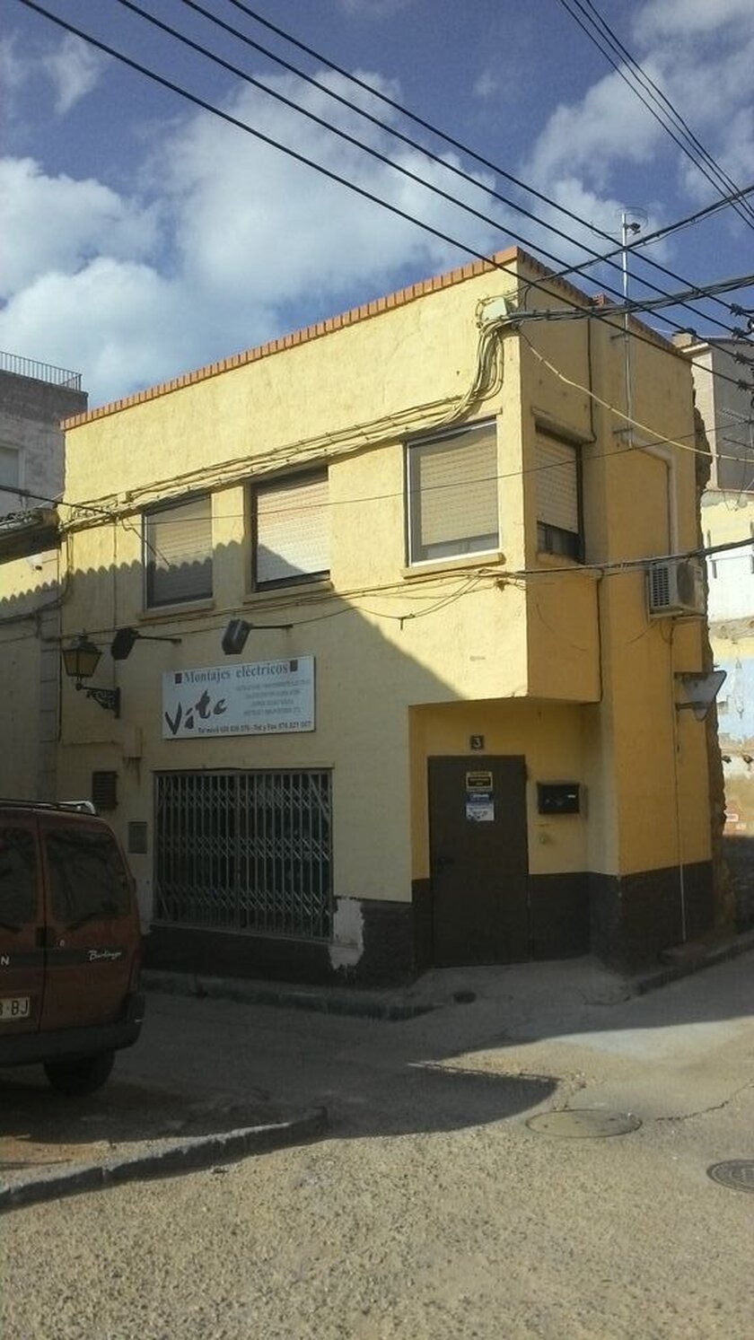 Subasta de vivienda en Illueca (Zaragoza) image 2