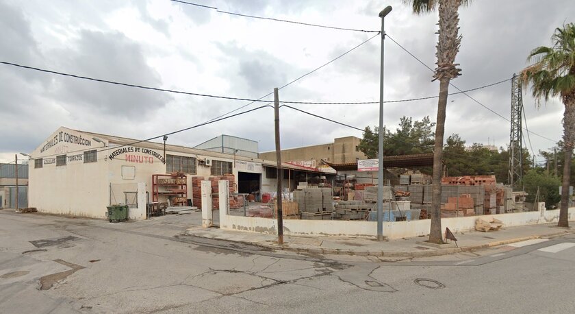 Foto 1 de 10: Parcela de suelo urbano con nave/almacén en Benaguasil (Valencia)